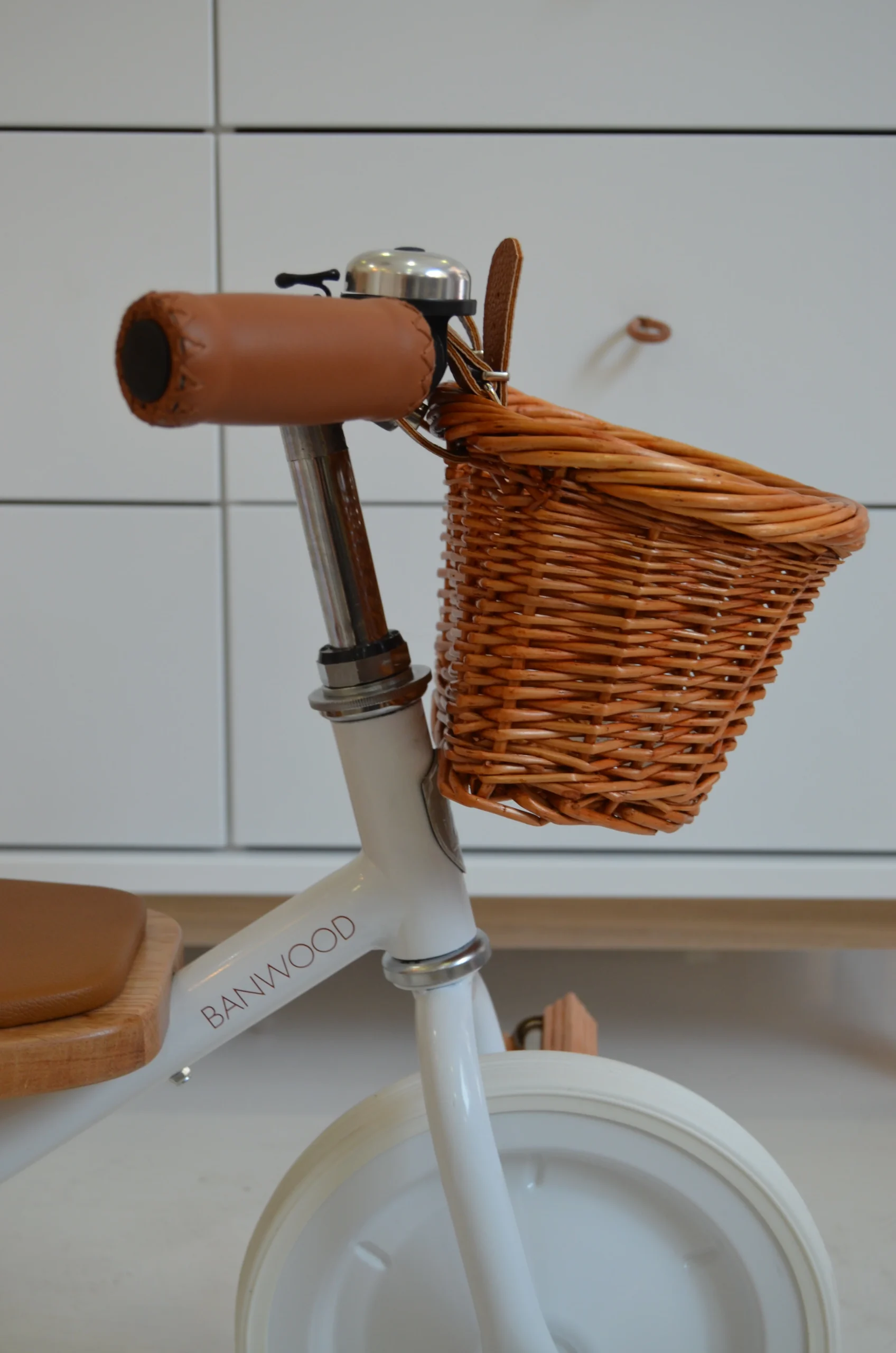 TRICICLO BLANCO - Imagen 3